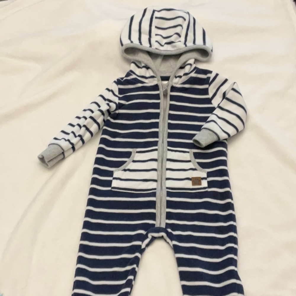 Carter’s Baby Boy Hooded Fleece Navy Striped Jumpsuit Size 9 Months